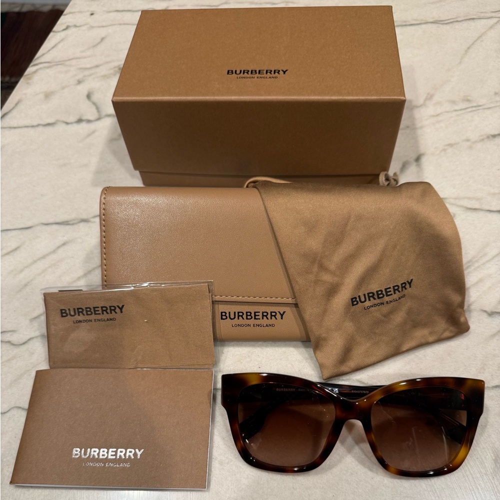 BURBERRY BE 4345 331613 Light Havana Plastic Square Sunglasses Brown Gradient - Picture 2 of 16